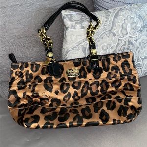 Coach pocketbook. Reasonable offers accepted! 💫💫